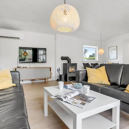 Ferienhaus Annastasia Bøtø By