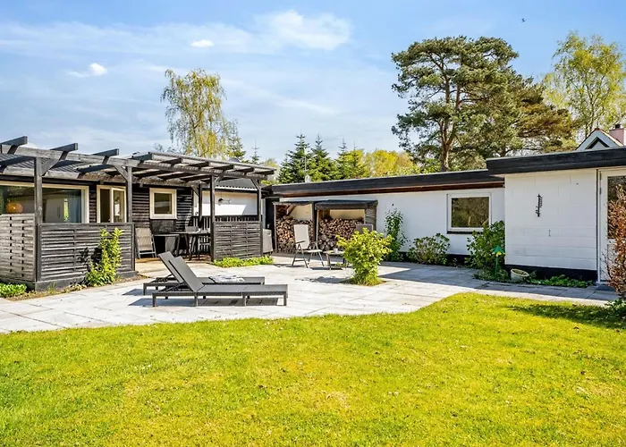 Annastasia - 400m From The Sea By Interhome