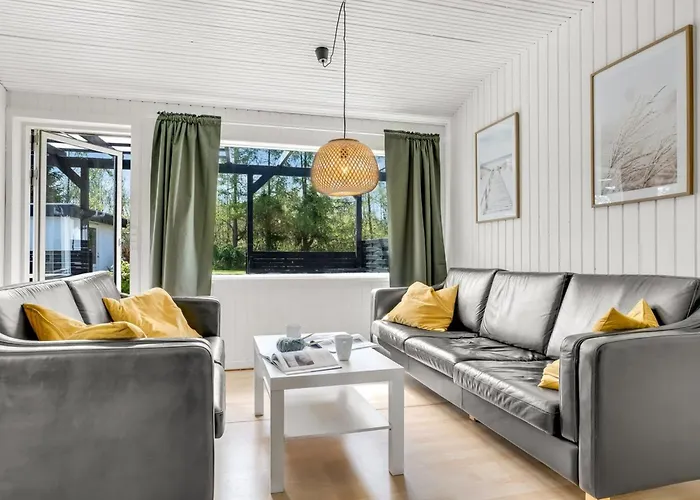 Annastasia - 400m From The Sea By Interhome